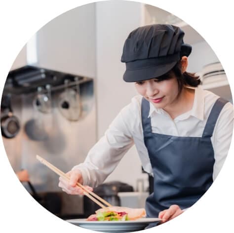 マルト水谷のメニュー開発を試している飲食店オーナー